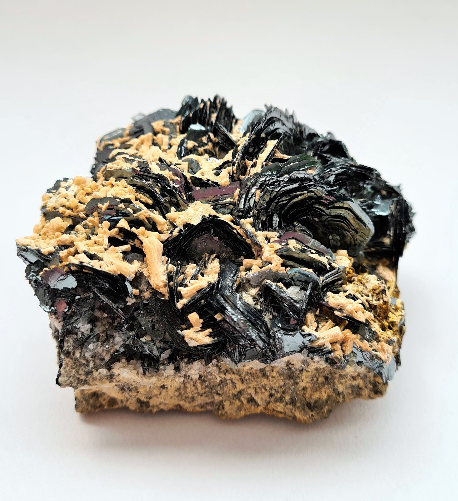Hematite
80mm x 80mm x 40mm
(Autor: Philippe Durand)