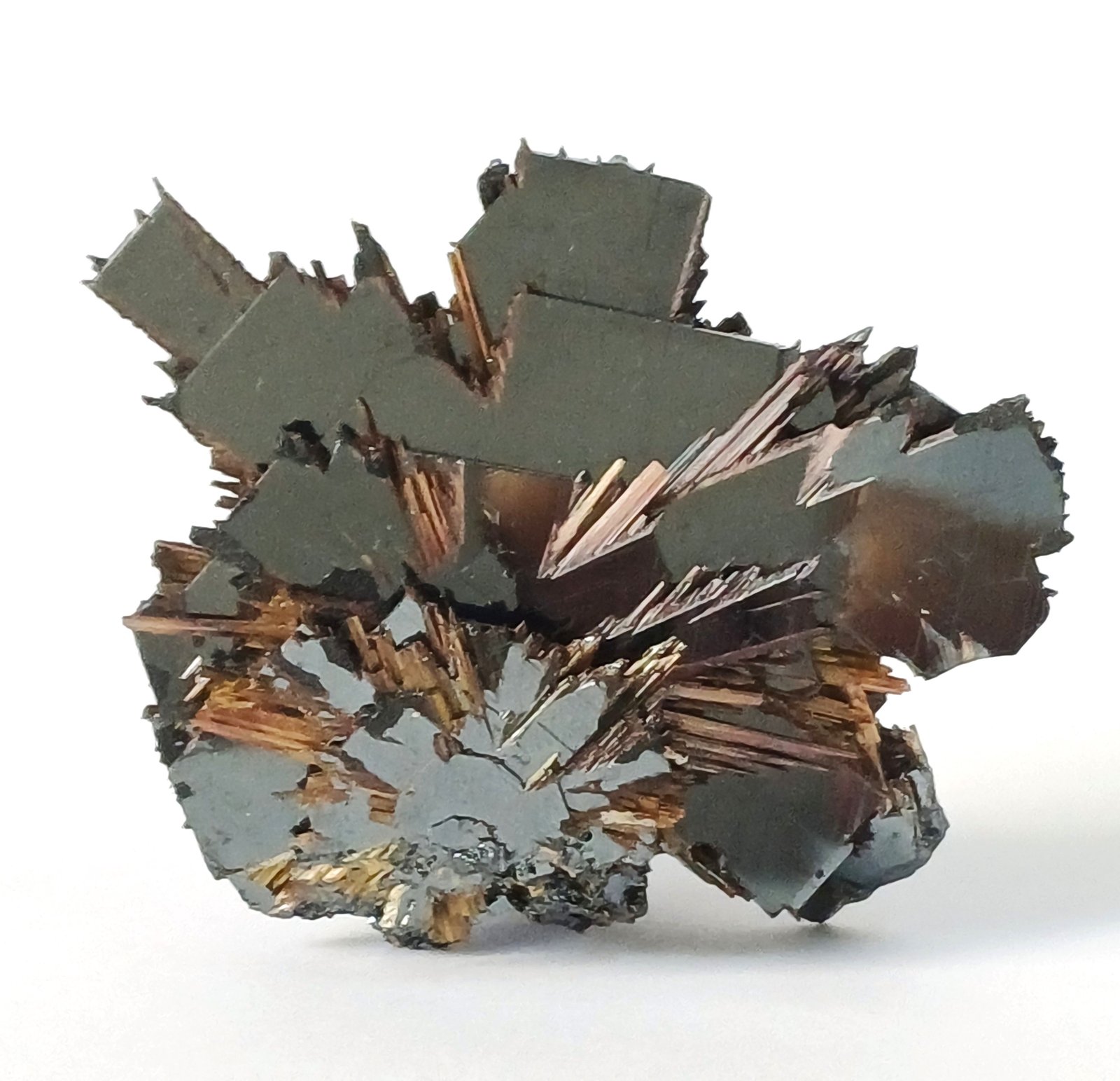 Hematite and Rutile
60mm x 45mm x 30mm
(Autor: Philippe Durand)