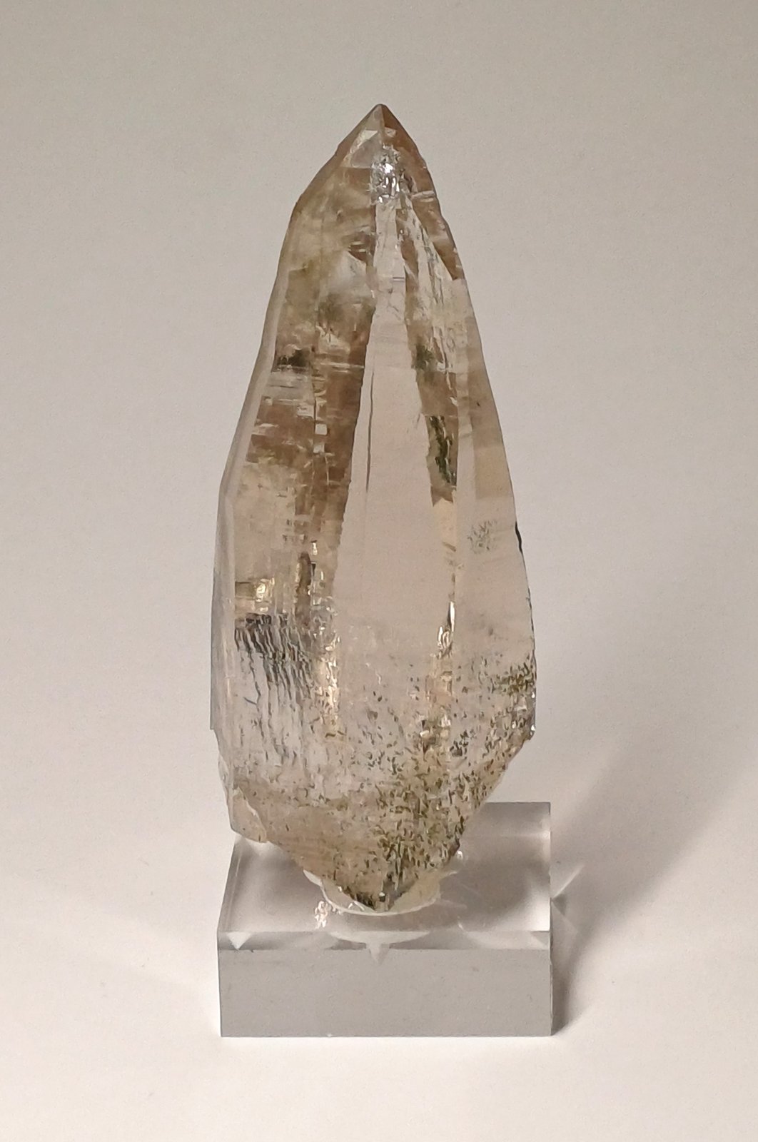 Quartz
75mm X 35mm x 35mm
(Autor: Philippe Durand)