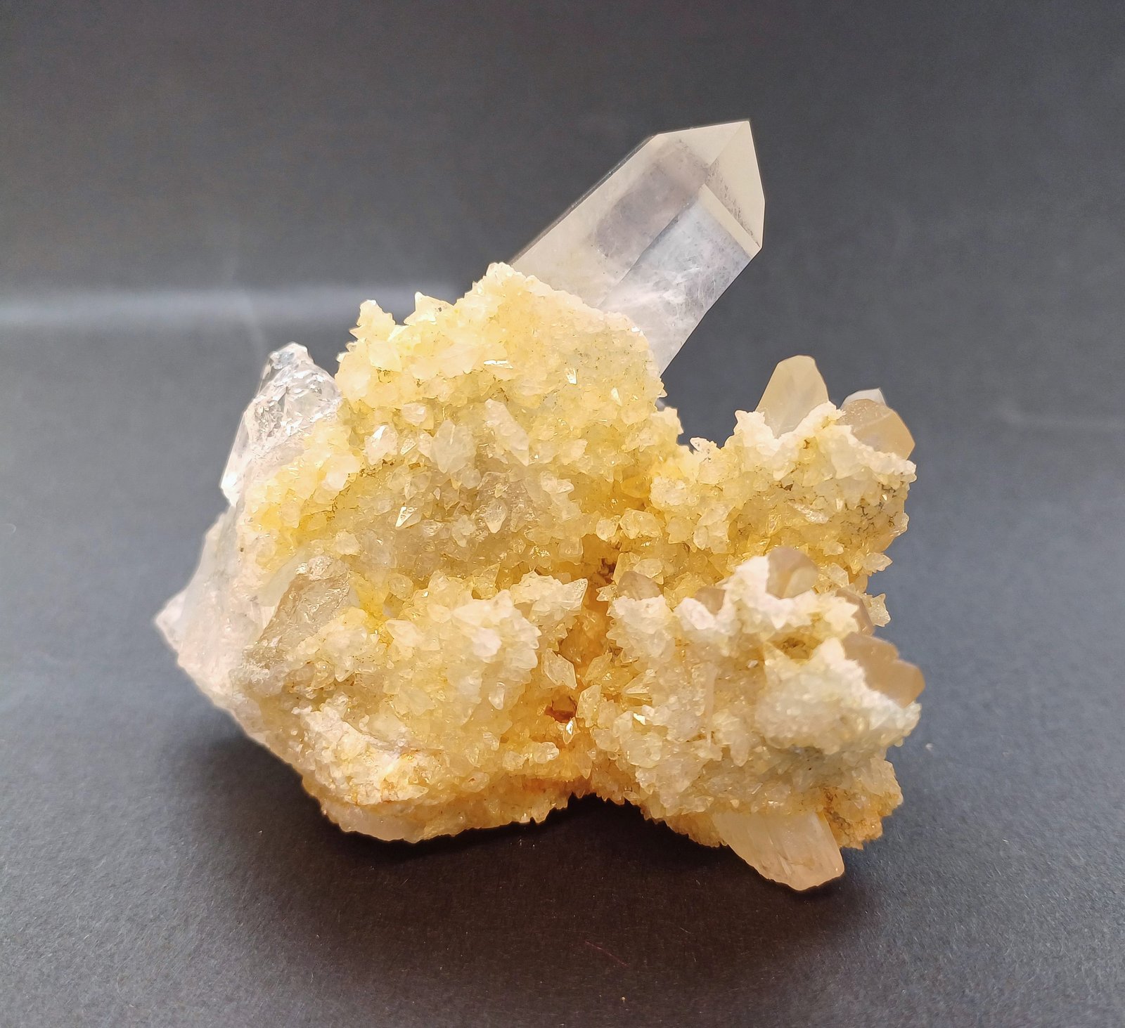 Quartz
65mm x 60mm x 50mm
(Autor: Philippe Durand)
