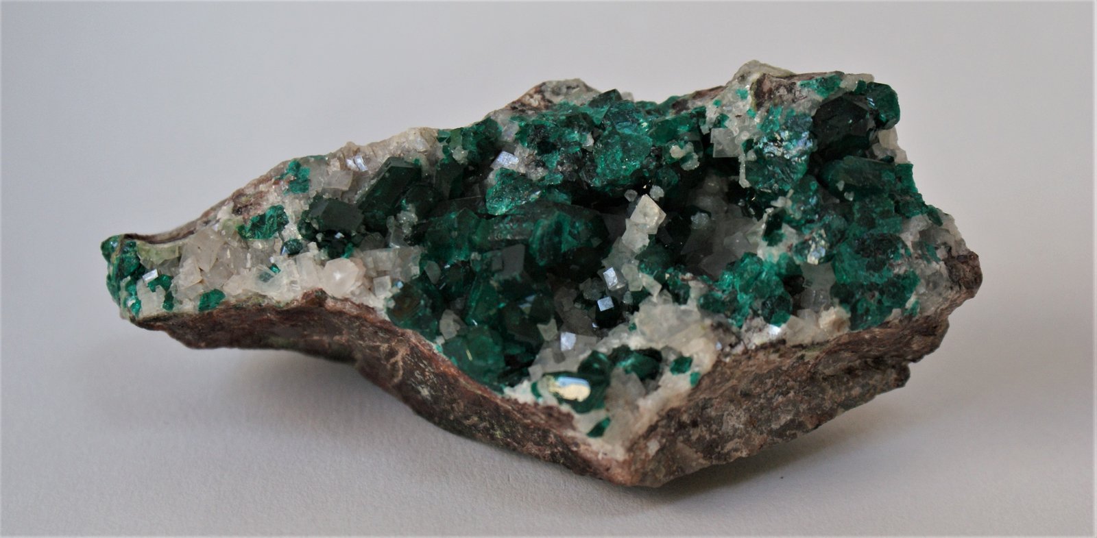 Dioptase
100mm x 50mm x 40mm
(Autor: Philippe Durand)