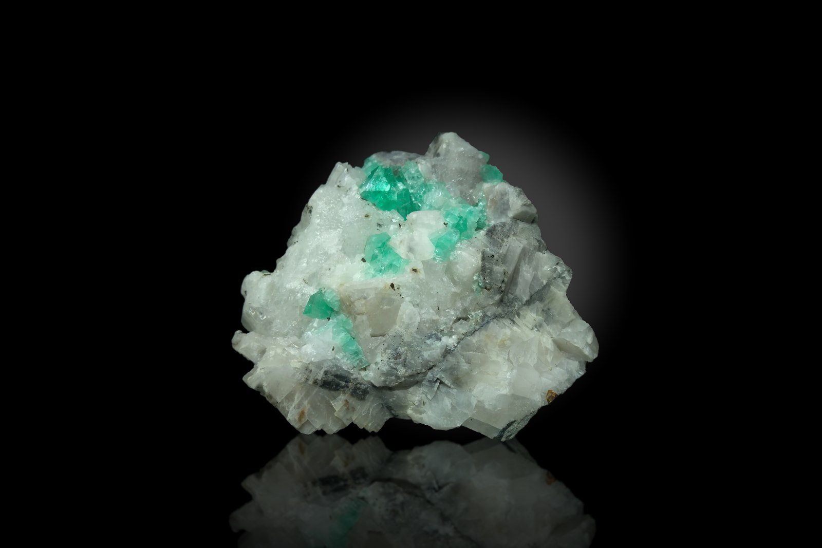 Fluorite
57 x 55 x 25 mm
(Autor: SunYi)