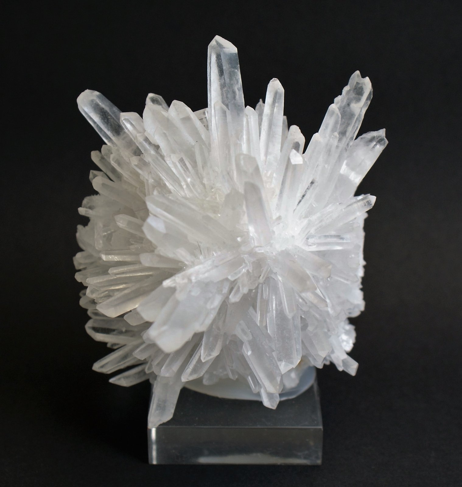 Quartz
70mm x 70mm x 60mm
(Autor: Philippe Durand)