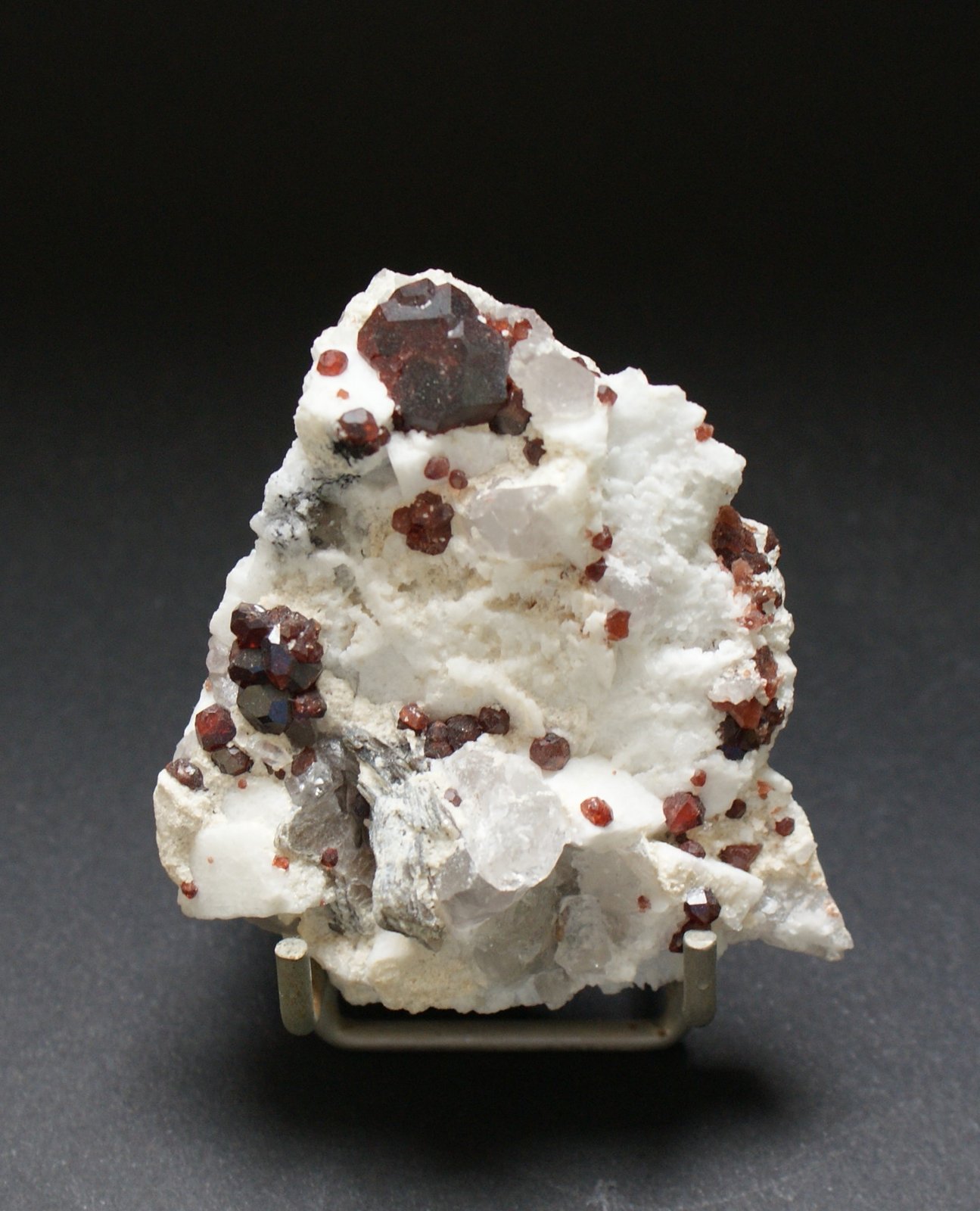 Spessartine
60mm x 50mm x 20mm
(Autor: Philippe Durand)