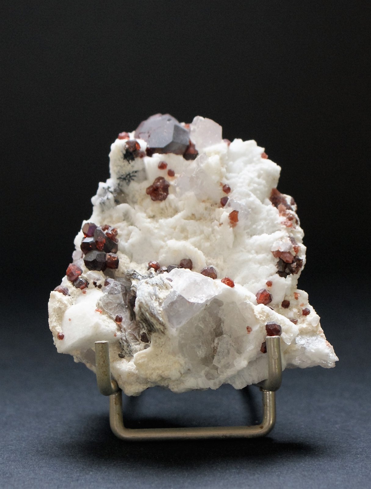 Spessartine
60mm x 50mm x 20mm
(Autor: Philippe Durand)