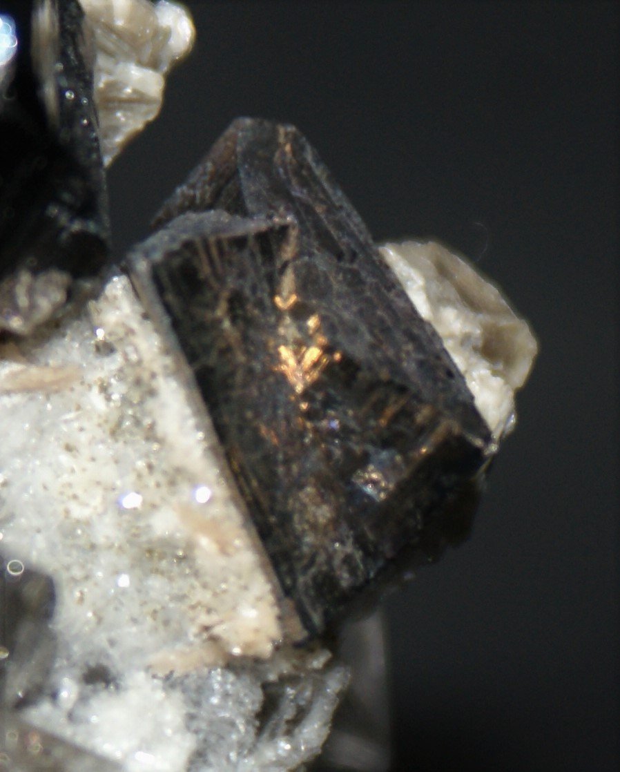 Cassiterite
70mm x 40mm x 40mm
(Autor: Philippe Durand)