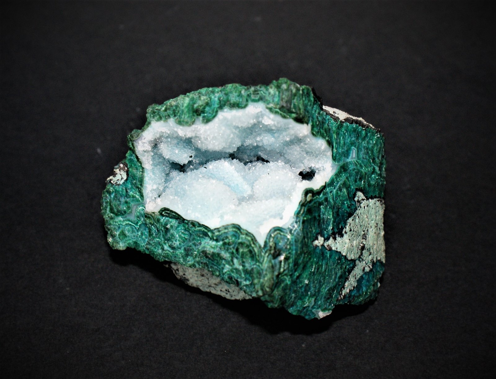 Quarz on Chrysocolla
55mm x 50mm x 50mm
(Autor: Philippe Durand)