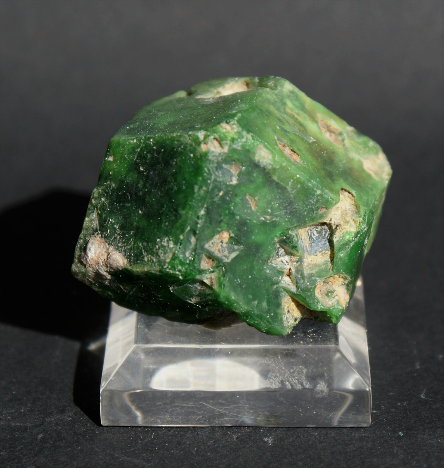 Grossular
30mm x 30mm x 20mm
(Autor: Philippe Durand)