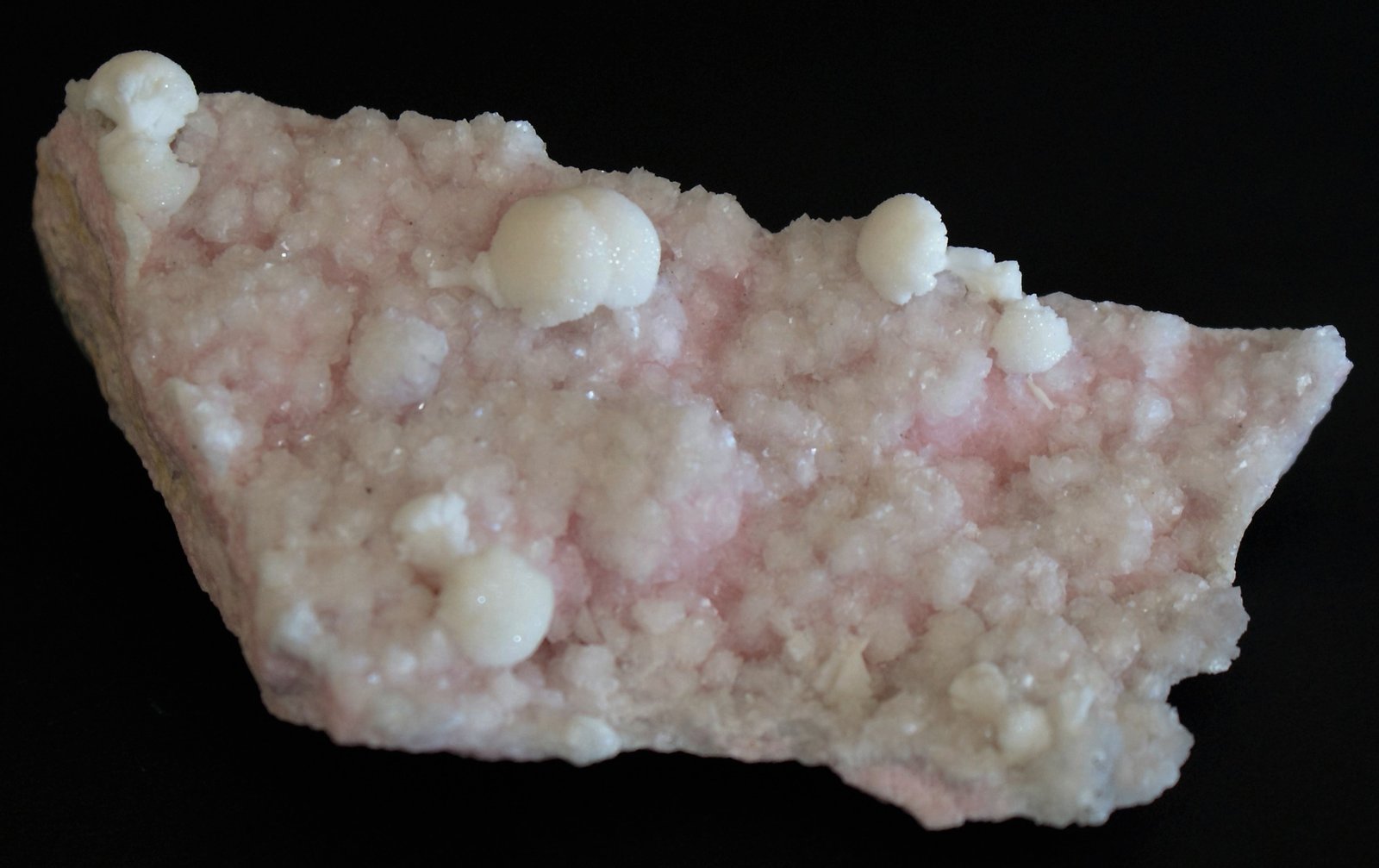 Calcite and Rhodochrosite
100m x 50mm x 30mm
(Autor: Philippe Durand)