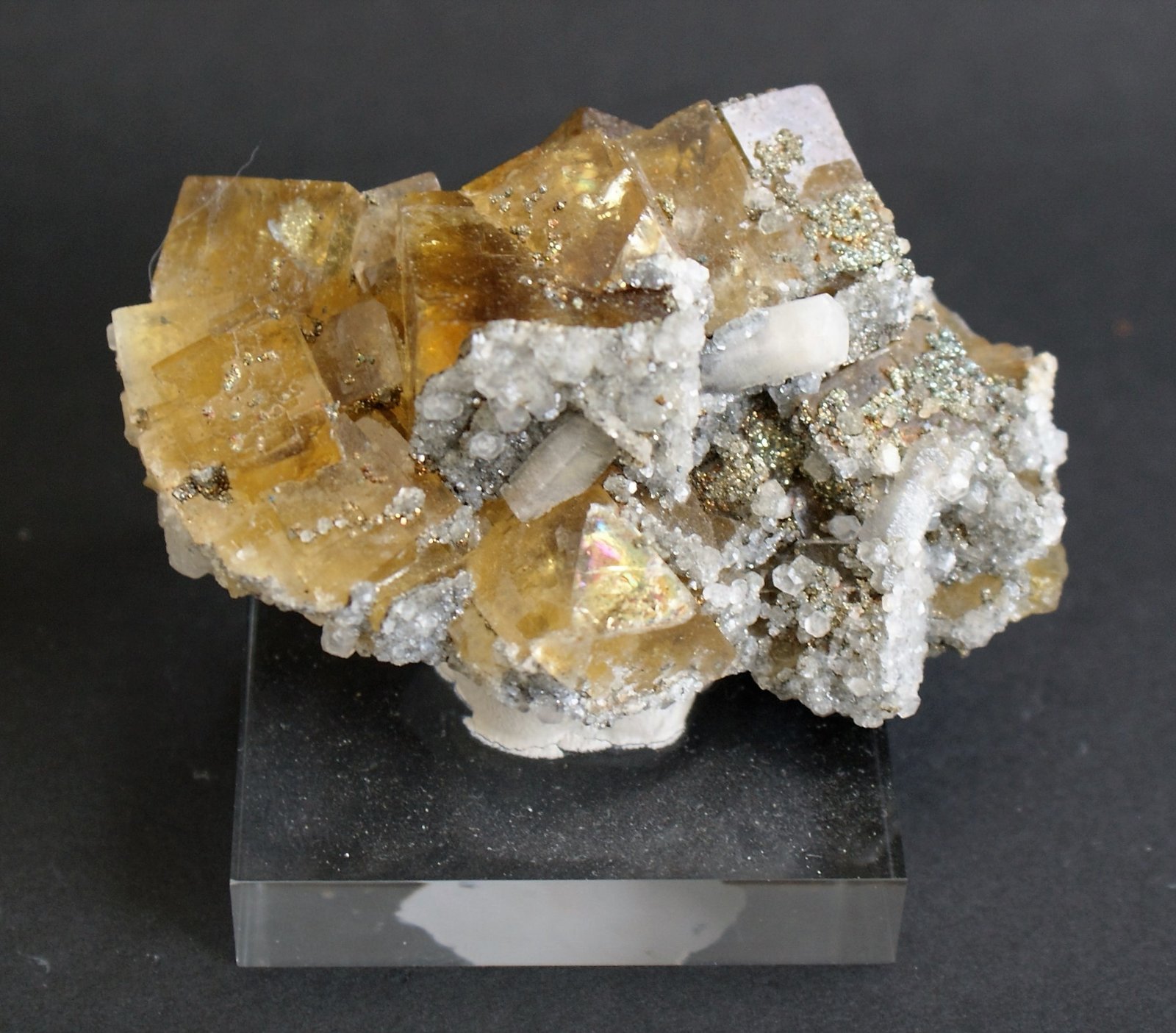 Fluorite
70mm x 40mm x 35mm
(Autor: Philippe Durand)