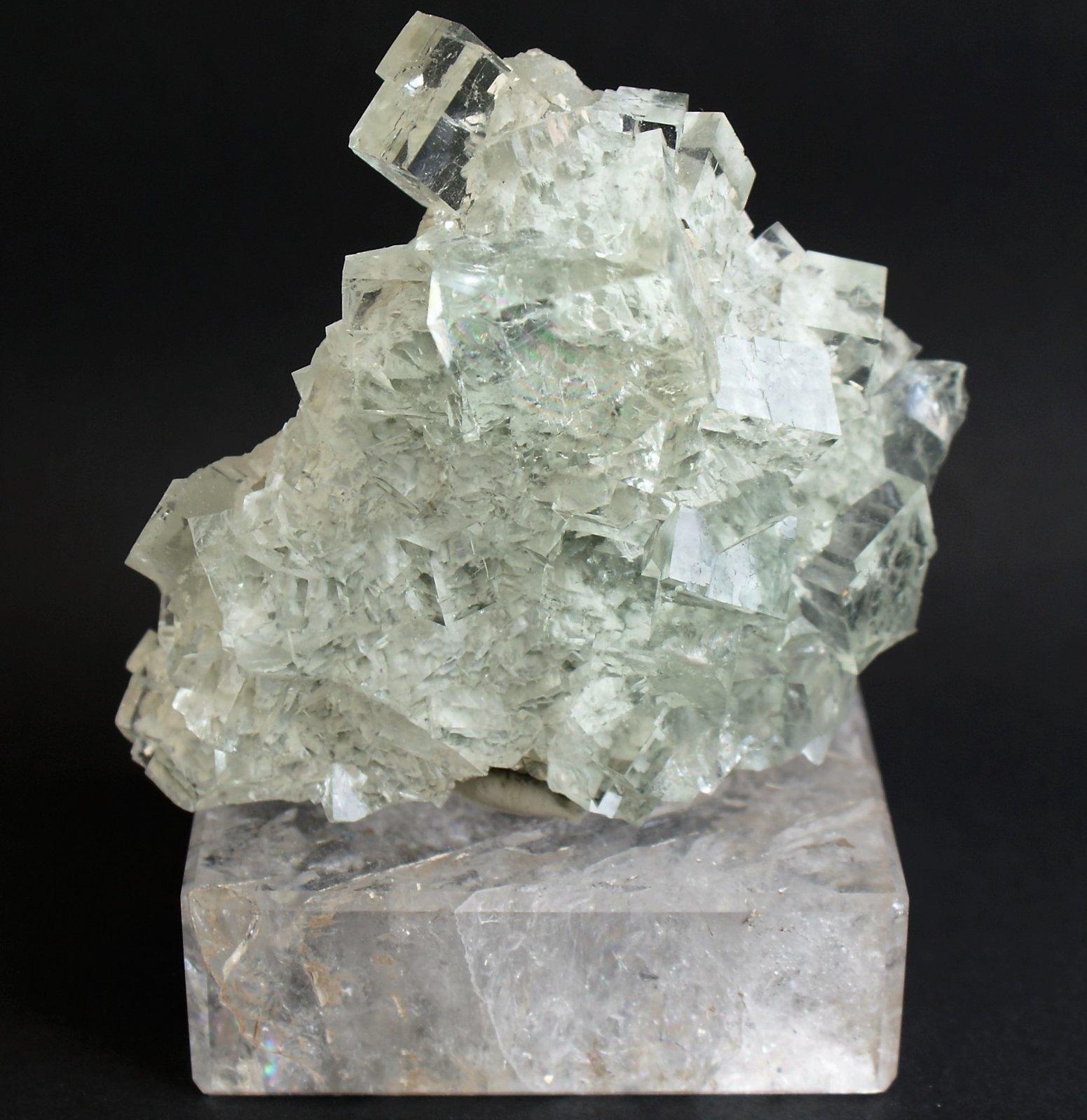 Fluorite
70mm x 70mm x 30mm
(Autor: Philippe Durand)