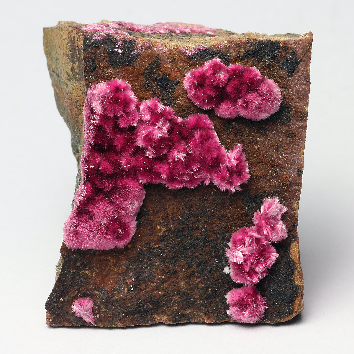 Erythrite
27 mm x 25 mm x 19 mm
(Autor: xdxucn)