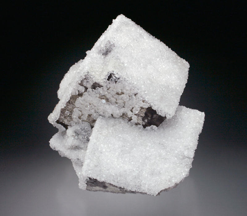 Fluorite and Quartz
10x7x5 cm overall size
(Autor: Jesse Fisher)
