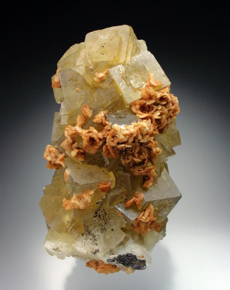 Fluorite with Ankerite
10x5x5 cm overall size
(Autor: Jesse Fisher)