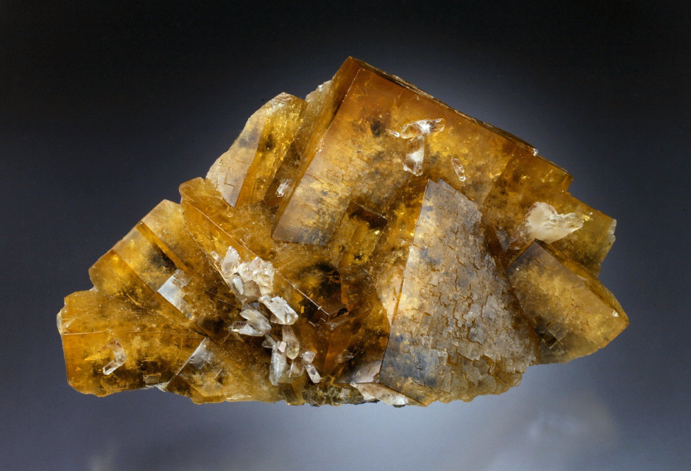 Fluorite with Barite
12x7x6 cm overall size
(Autor: Jesse Fisher)