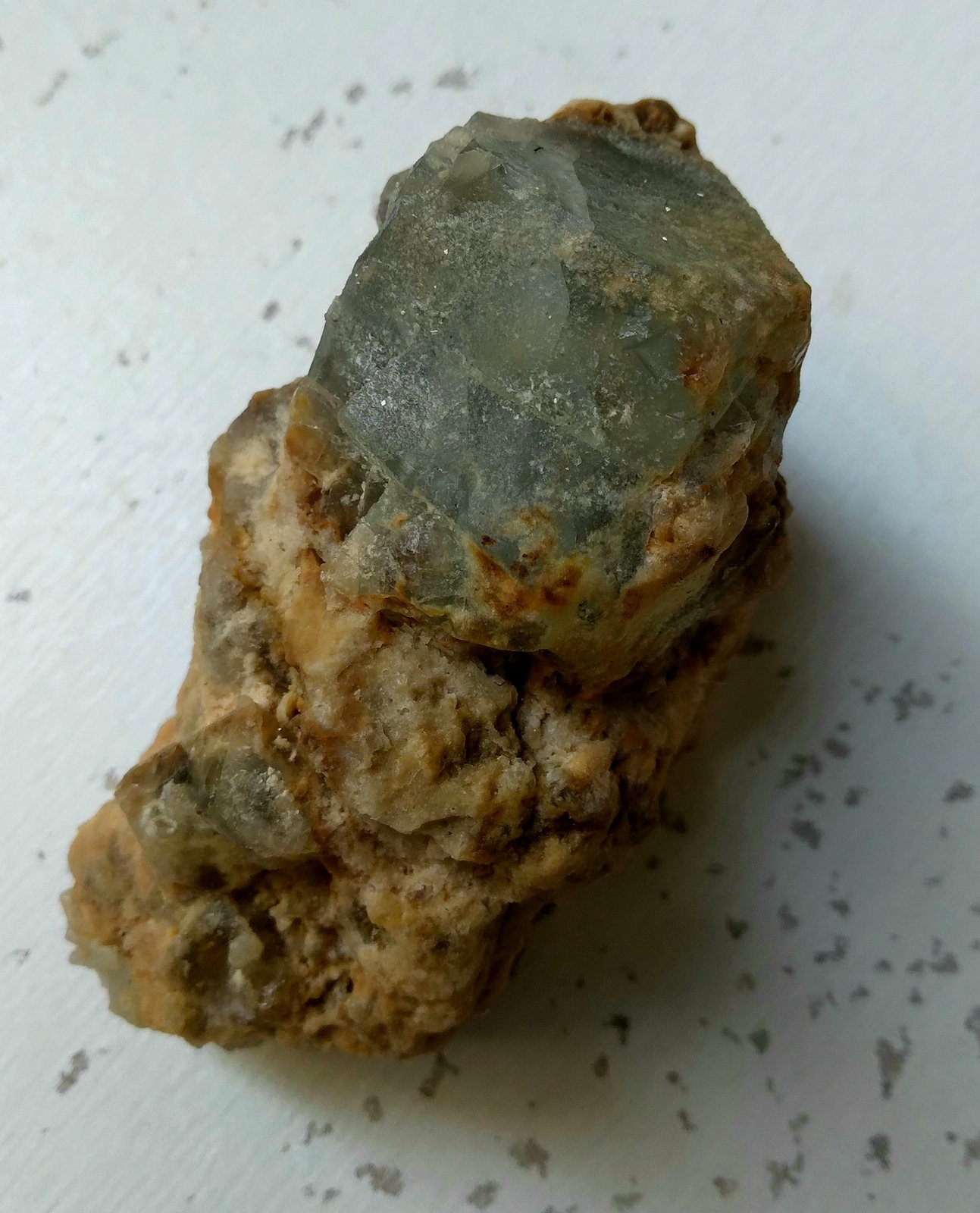 Fluorite
6.5 x 4.5 x3 cm.
(Autor: mineralenzo)