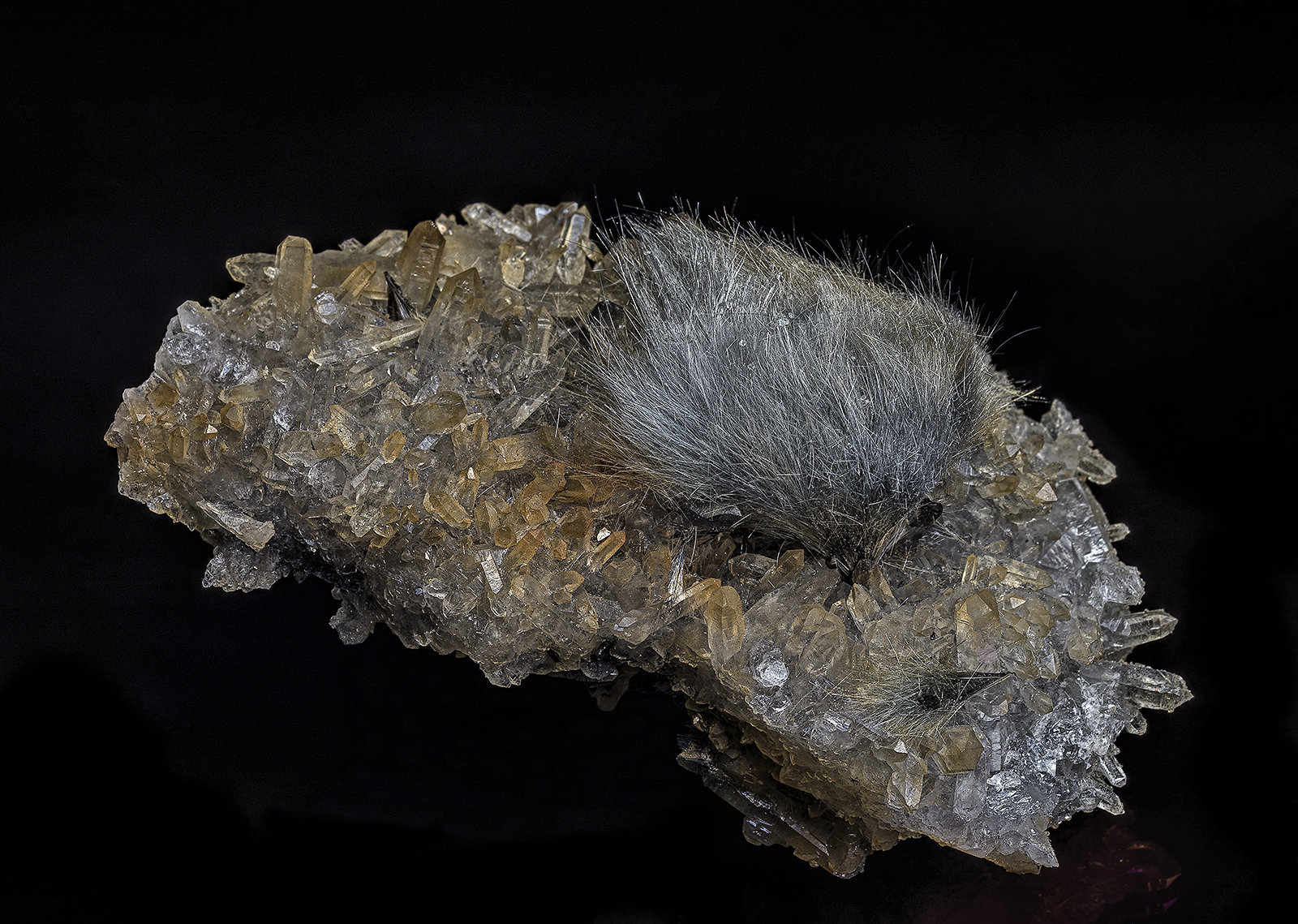 Tourmaline Group
7.4 x 3.4 cm
(Autor: am mizunaka)