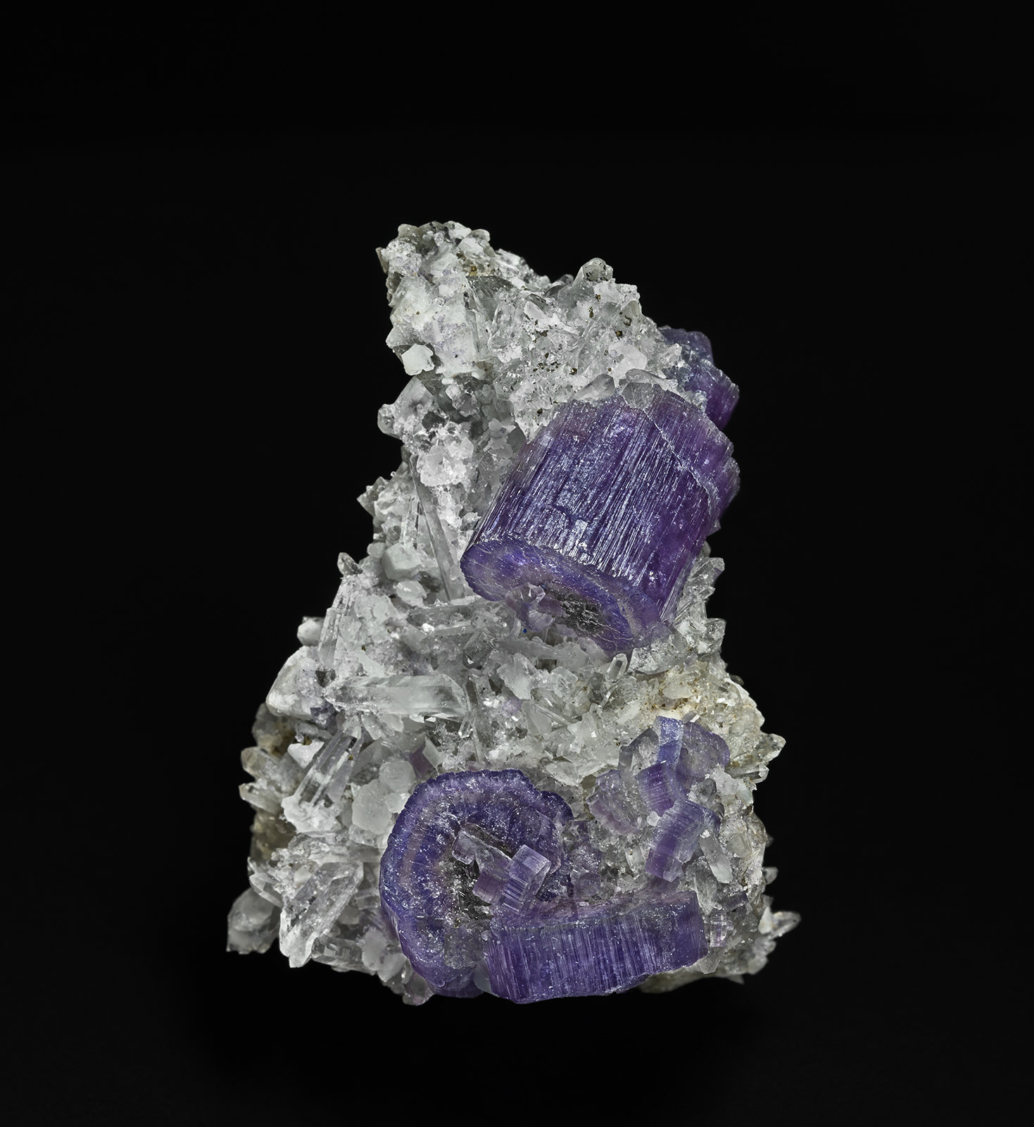 Fluorapatite, Quartz
5.3 x 3.8 cm
(Autor: am mizunaka)