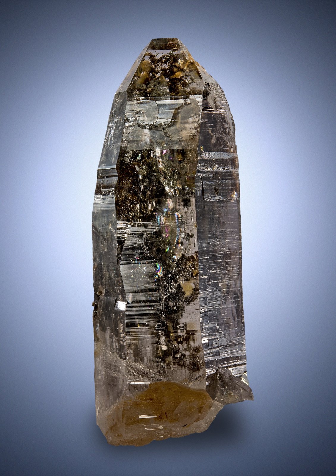 Quartz, chlorite, limonite
Specimen height 9 cm
(Autor: Tobi)
