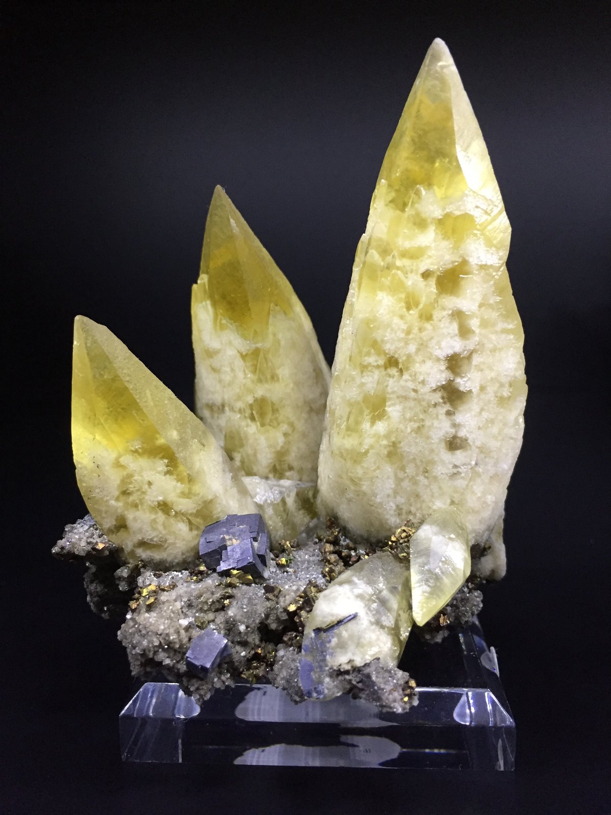 Calcite
9.5 cm x 7 cm x 9 cm
(Autor: Turbo)