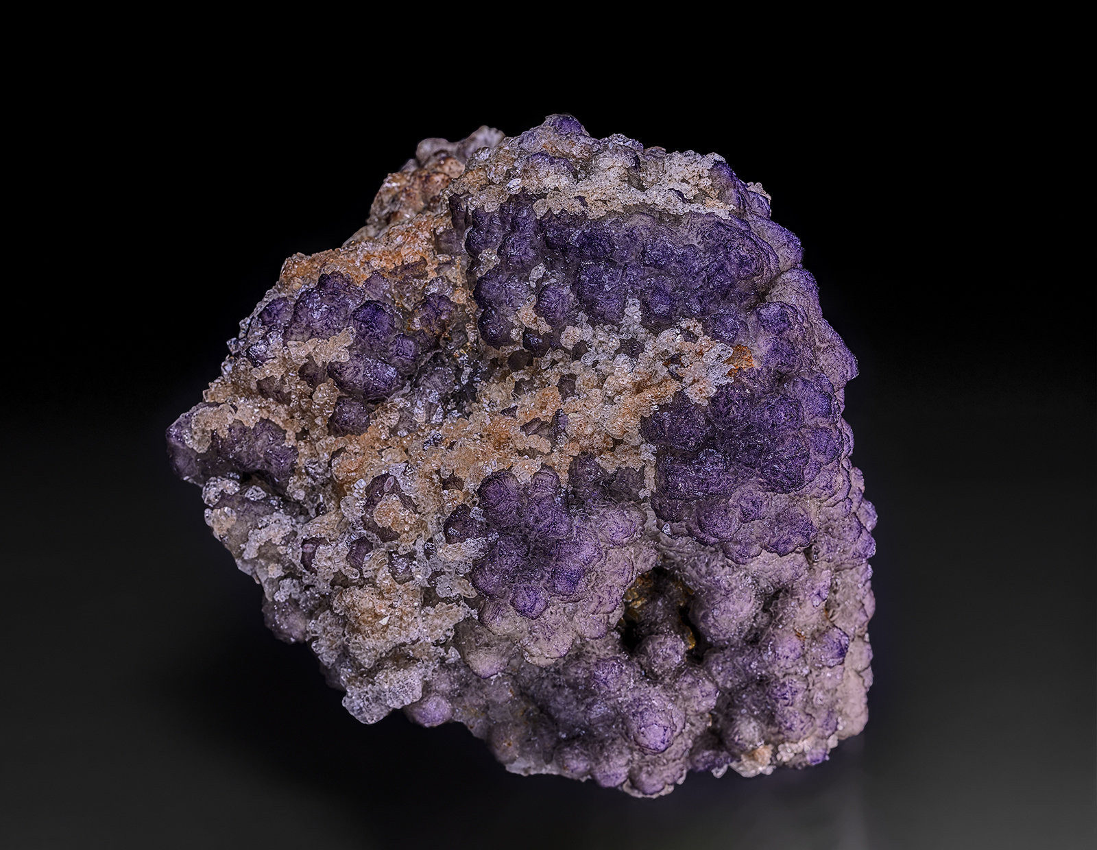 Fluorite, Calcite
13.0 x 11.7 cm
(Autor: am mizunaka)