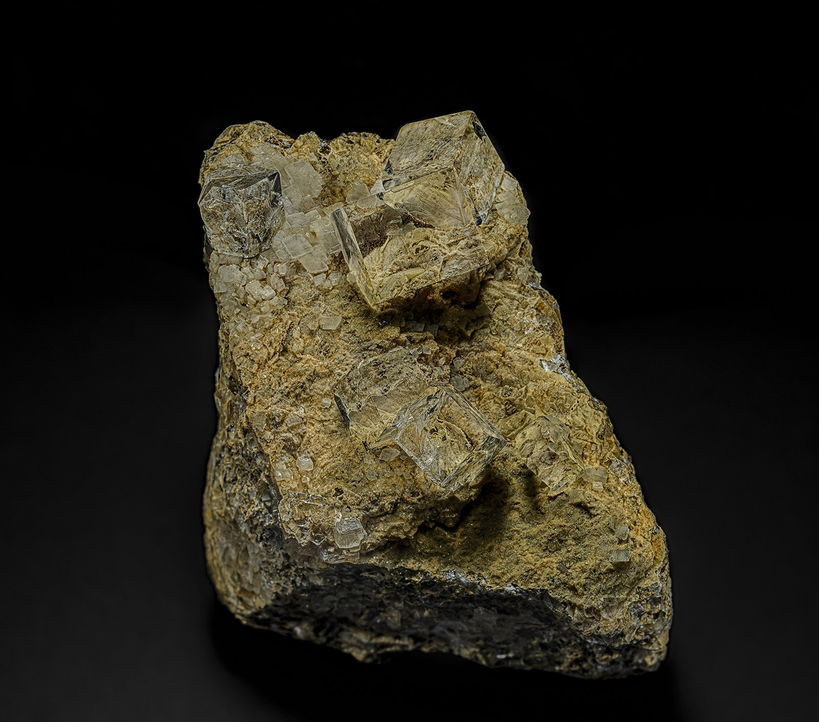 Fluorite, Calcite
6.9 x 5.0 cm
(Autor: am mizunaka)