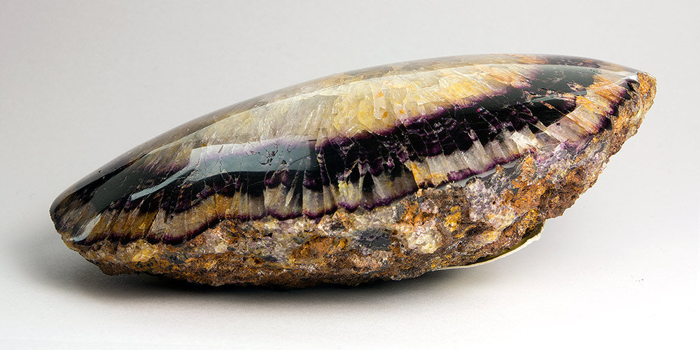 Fluorite
11.7 x 8.1 x 3.6 cm
(Autor: xdxucn)