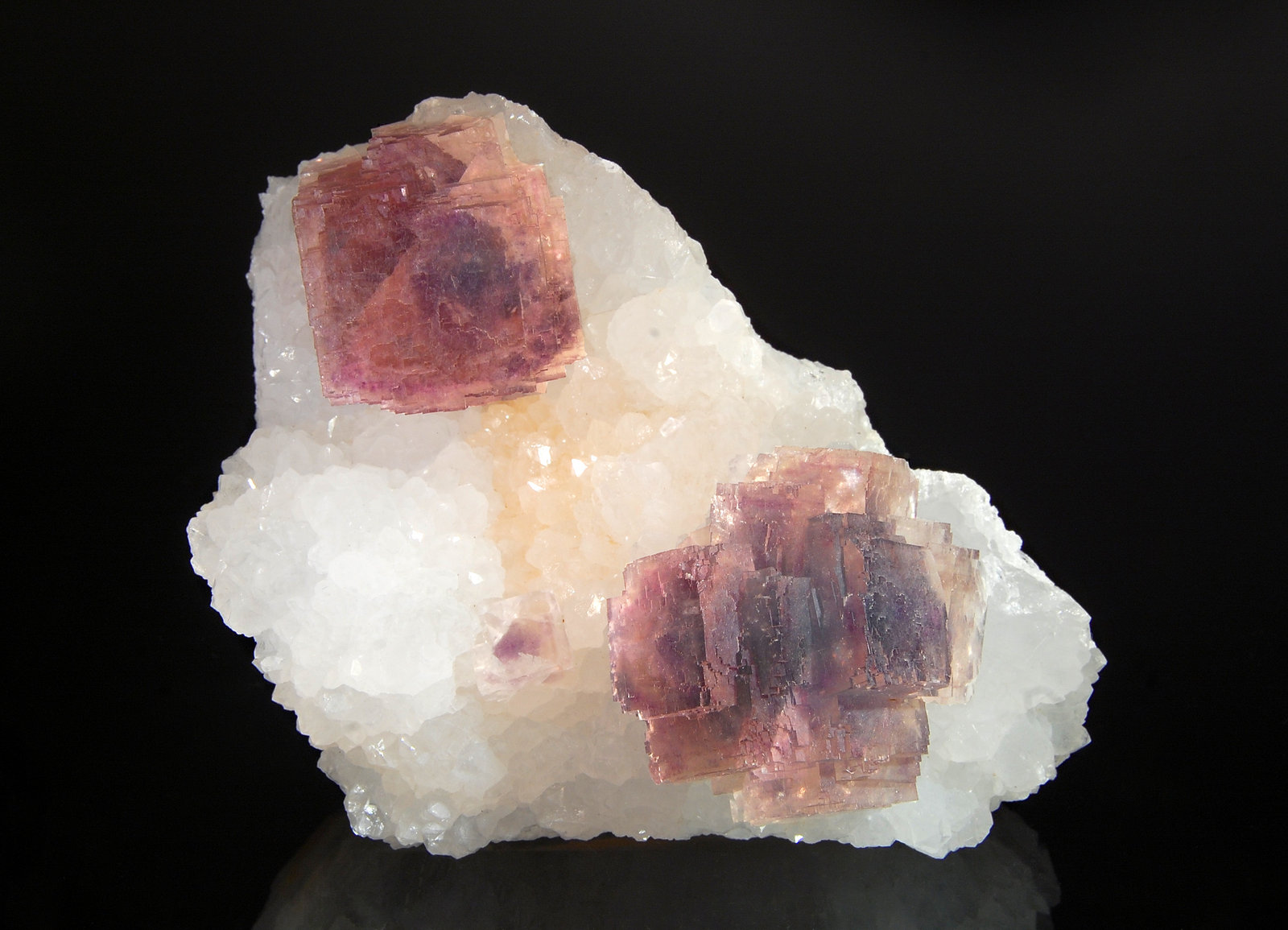 Fluorite
7.2 x 10.7 cm
(Autor: Michael Shaw)