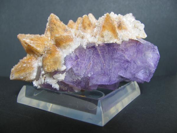 Fluorite and Calcite
(Autor: Linda Smith)