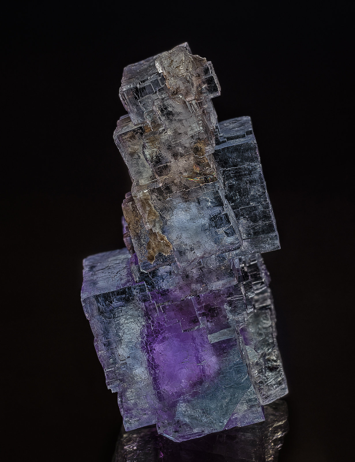 Fluorite
5.1 x 3.7 x 3.1 cm
(Autor: am mizunaka)
