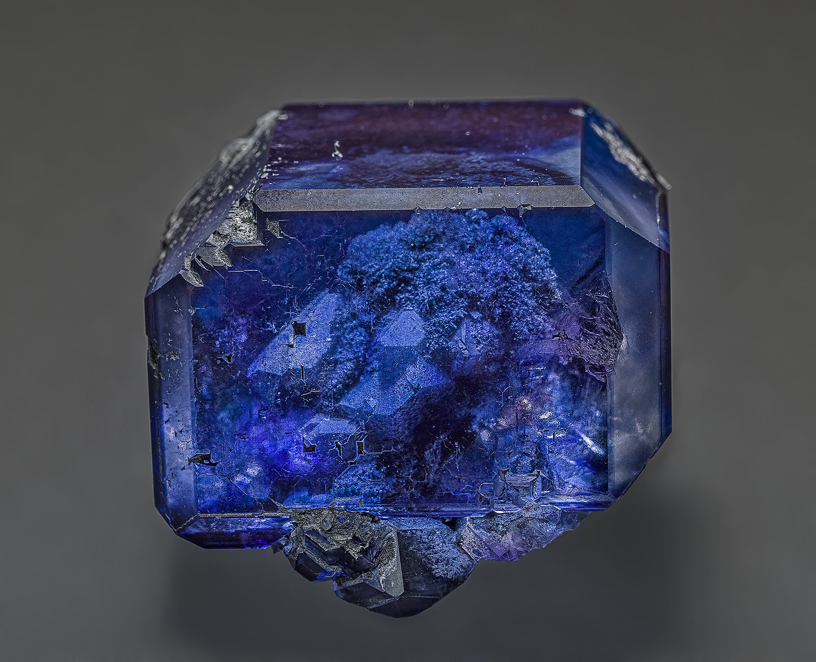 Fluorite
3.6 x 3.1 cm
(Autor: am mizunaka)