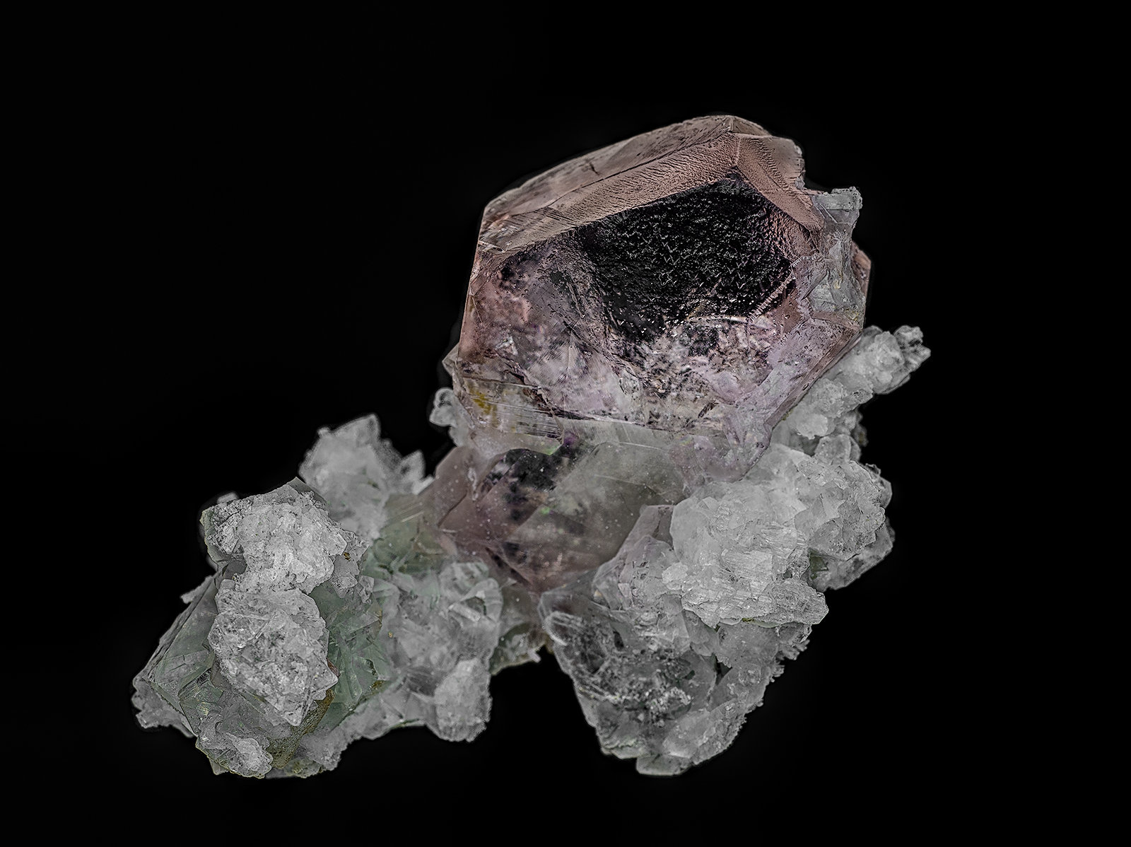 Fluorite
4.5 x 3.4 cm
(Autor: am mizunaka)