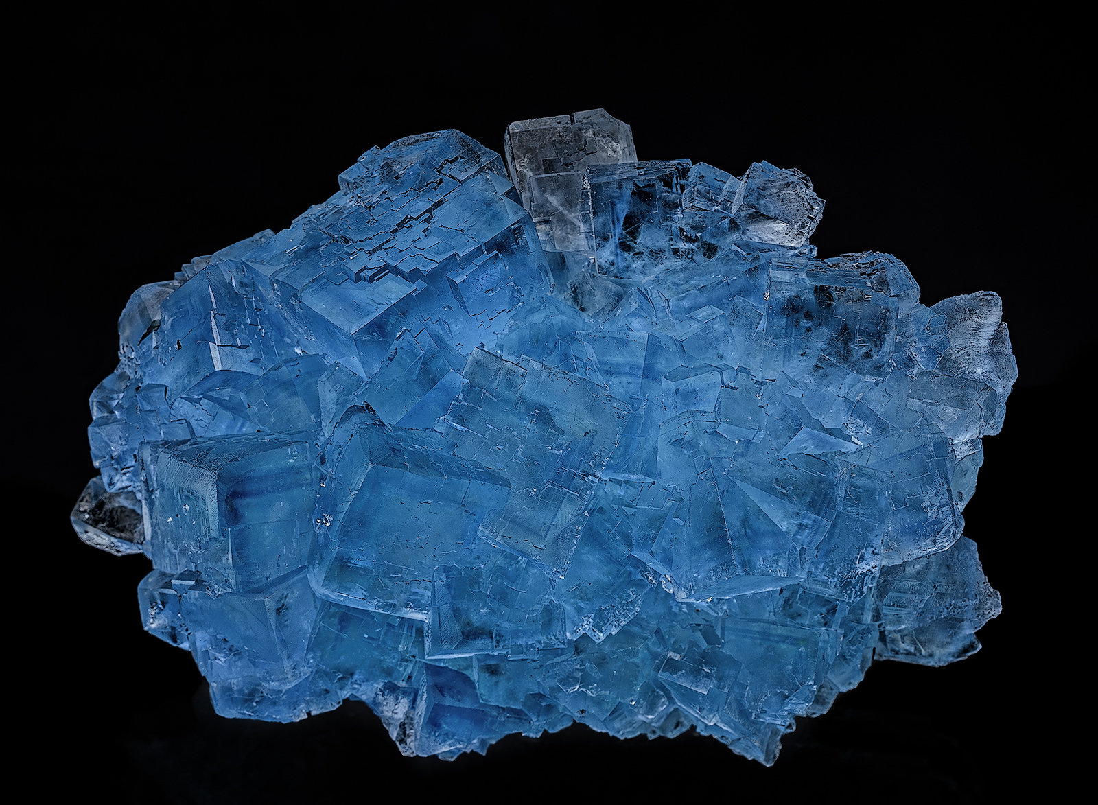Fluorite
8.9 x 6.3 cm
(Autor: am mizunaka)
