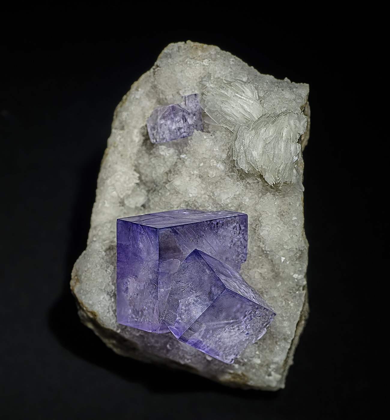 Fluorite, Quartz, Barite
4.7 x 3.3 cm
(Autor: am mizunaka)