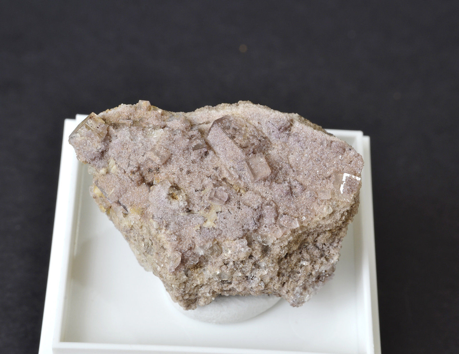 Fluorite
3x3cm
(Autor: captaincaveman)