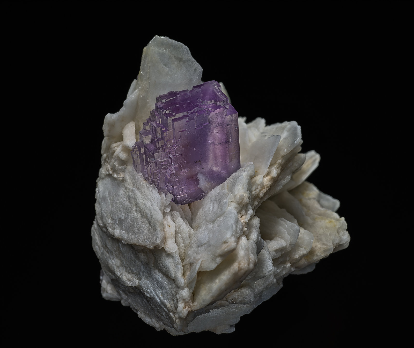 Fluorite, Barite
6.0 x 4.9 cm
(Autor: am mizunaka)