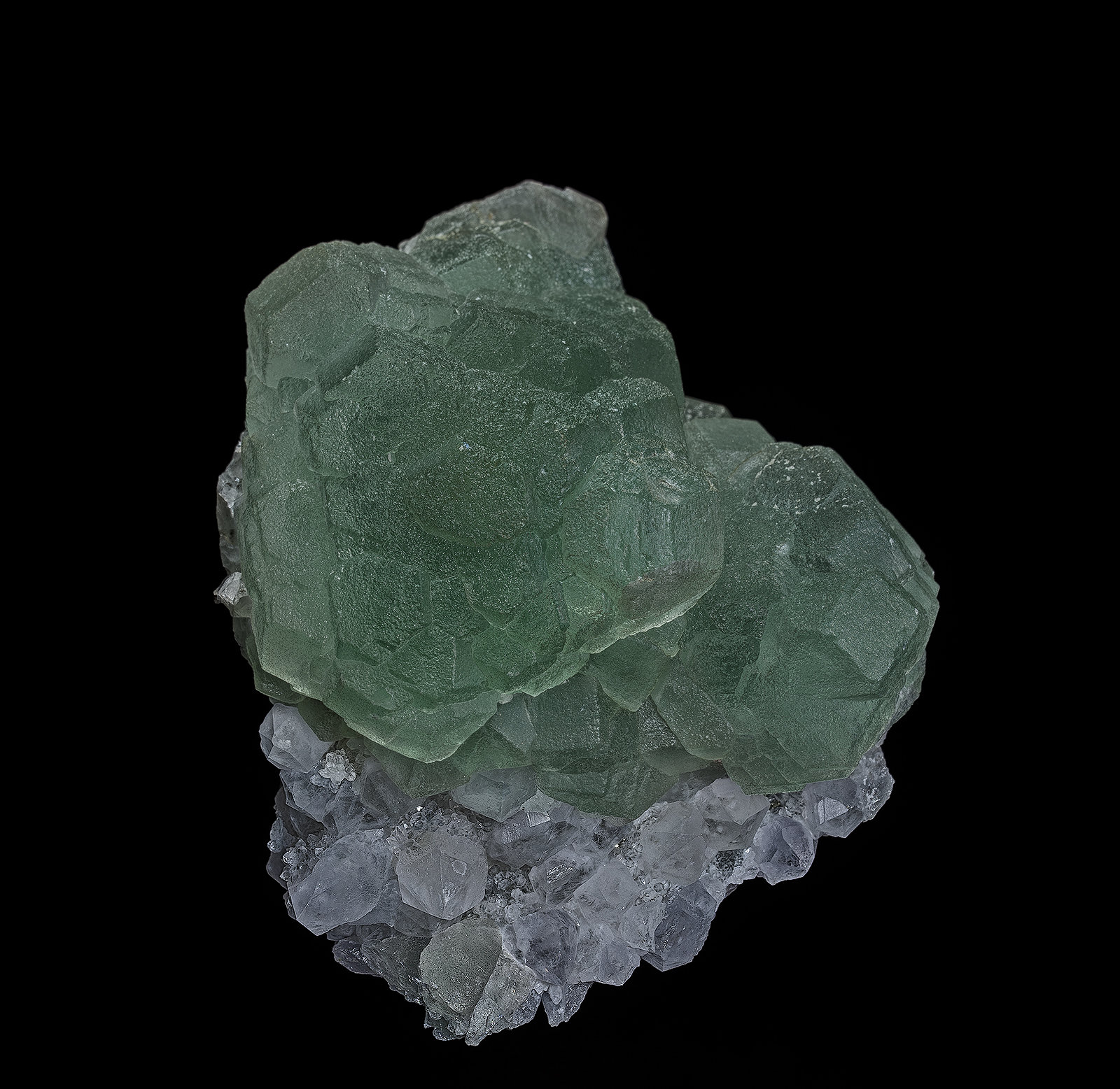 Fluorite, Quartz
6.0 x 5.4 cm
(Autor: am mizunaka)