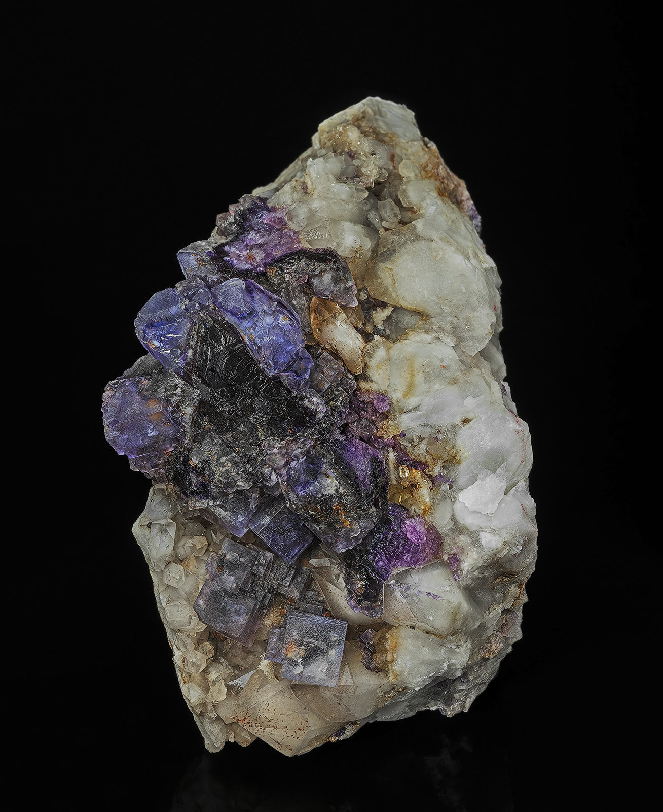 Fluorite, Quartz
12.5 x 9.5 cm
(Autor: am mizunaka)