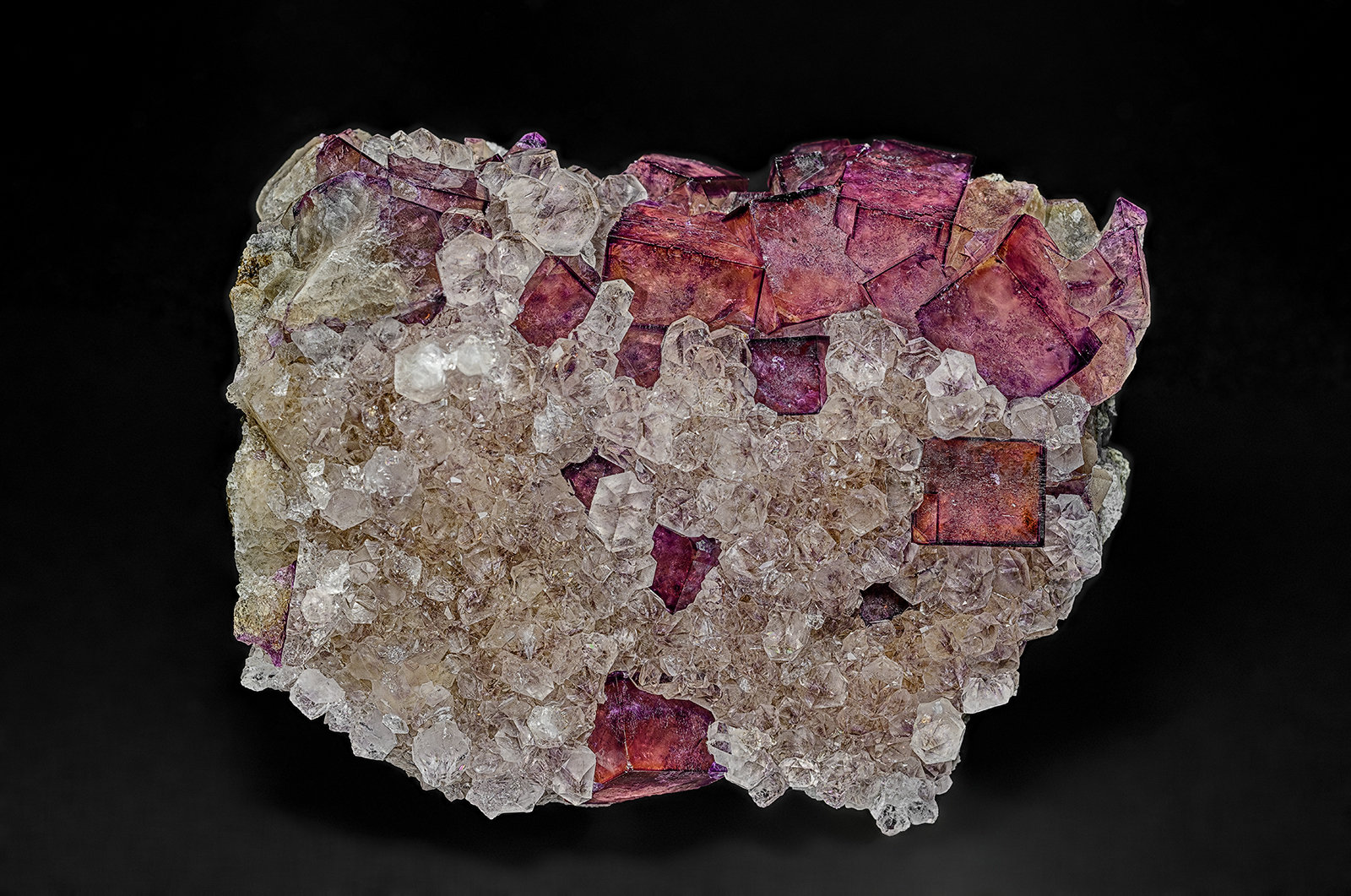 Fluorite, Quartz
4.5 x 3.5 cm
(Autor: am mizunaka)