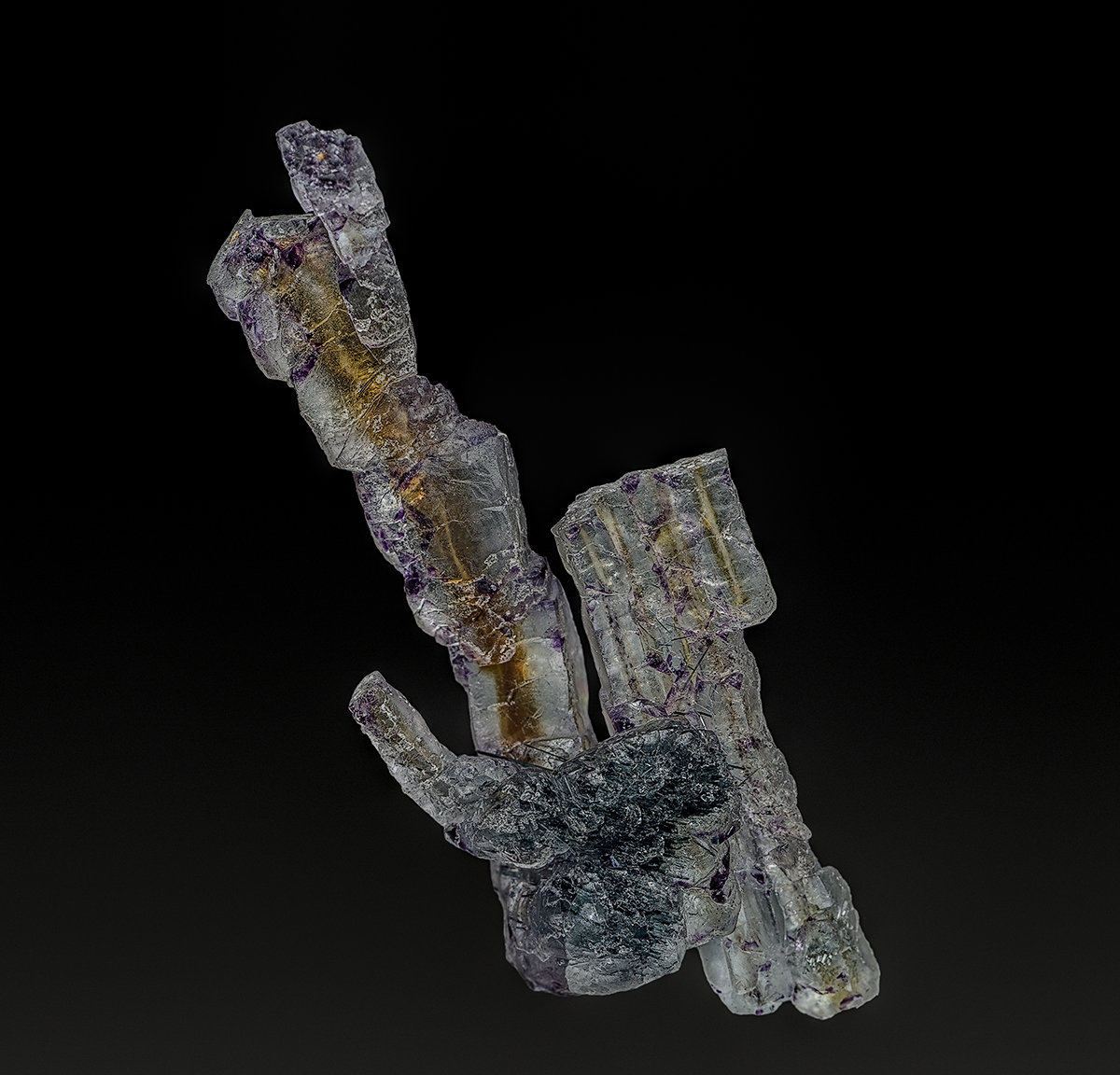 Fluorite, Schorl
5.0 x 2.5 cm
(Autor: am mizunaka)