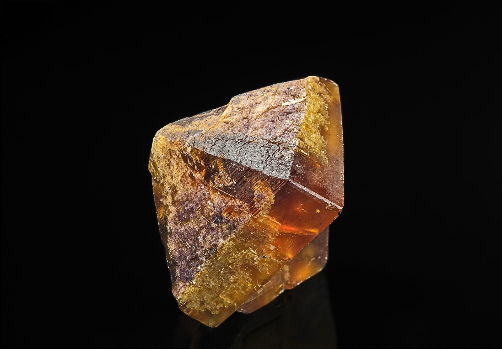 Fluorite
4.8 x 4.7 cm
(Autor: am mizunaka)