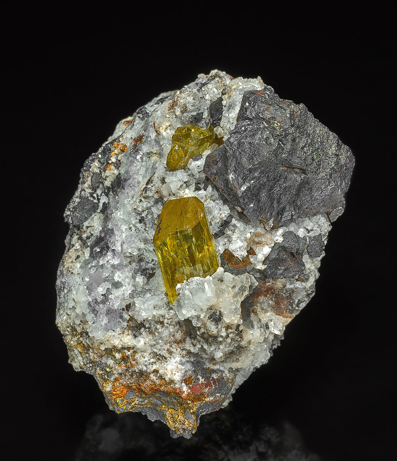 Fluorapatite, Magnetite
7.3 x 5.0 cm
(Autor: am mizunaka)