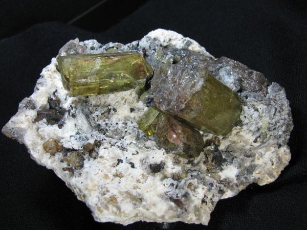 Fluorapatite
13 x 10 cm
(Autor: Linda Smith)