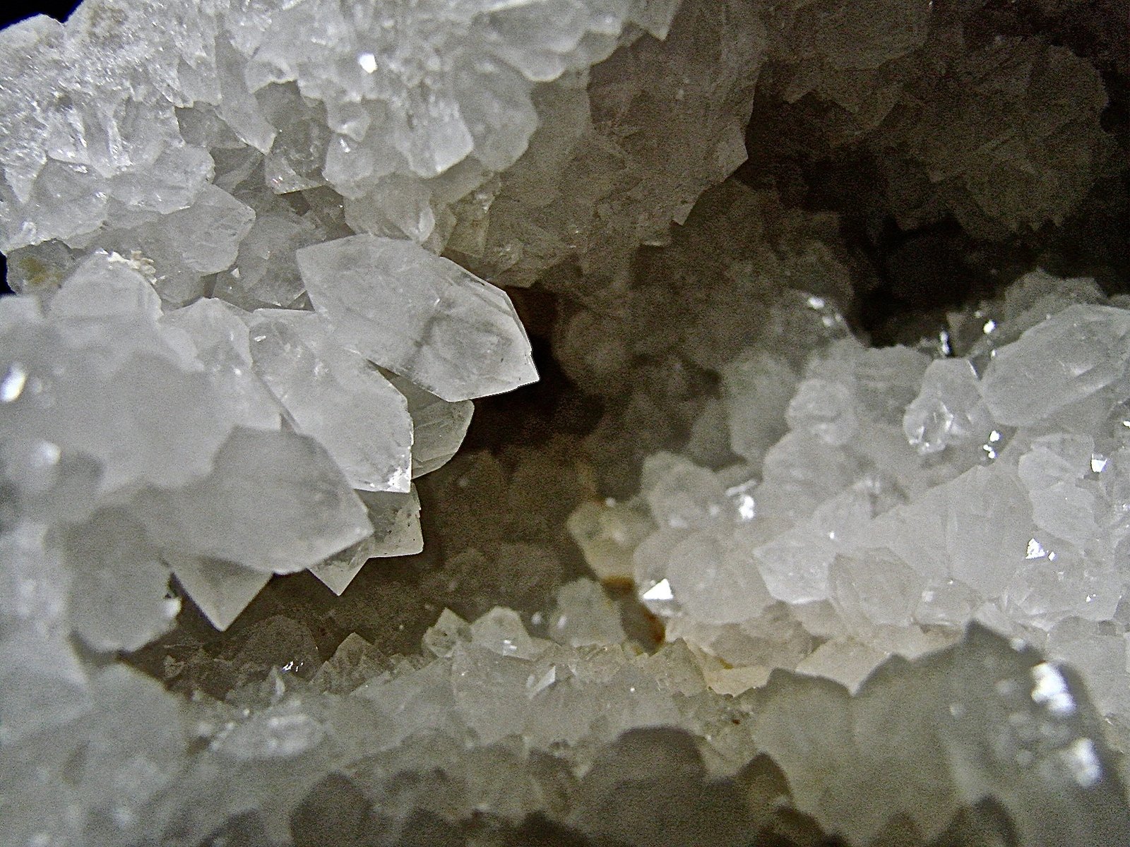 1.0 cm doubly terminated crystal
(Autor: Bob Harman)