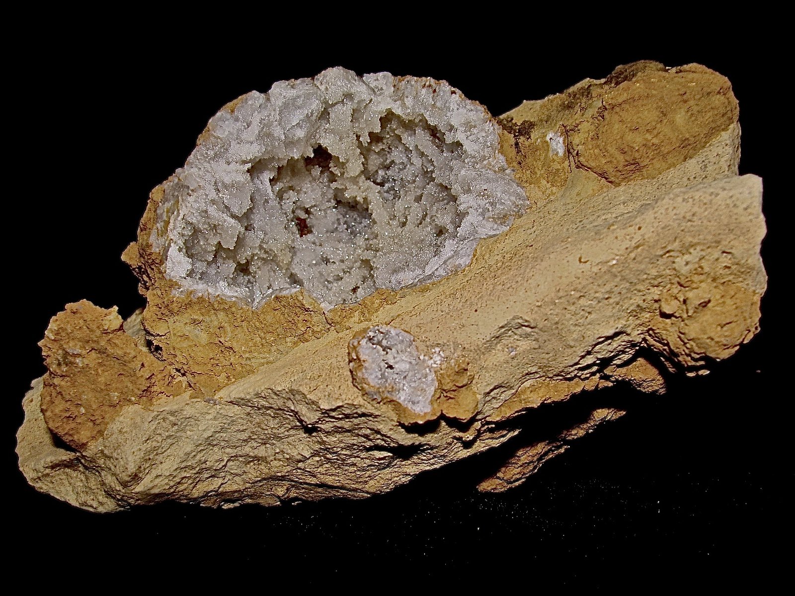 Quartz
the geode cavity is about 7 cm max dimension
(Autor: Bob Harman)
