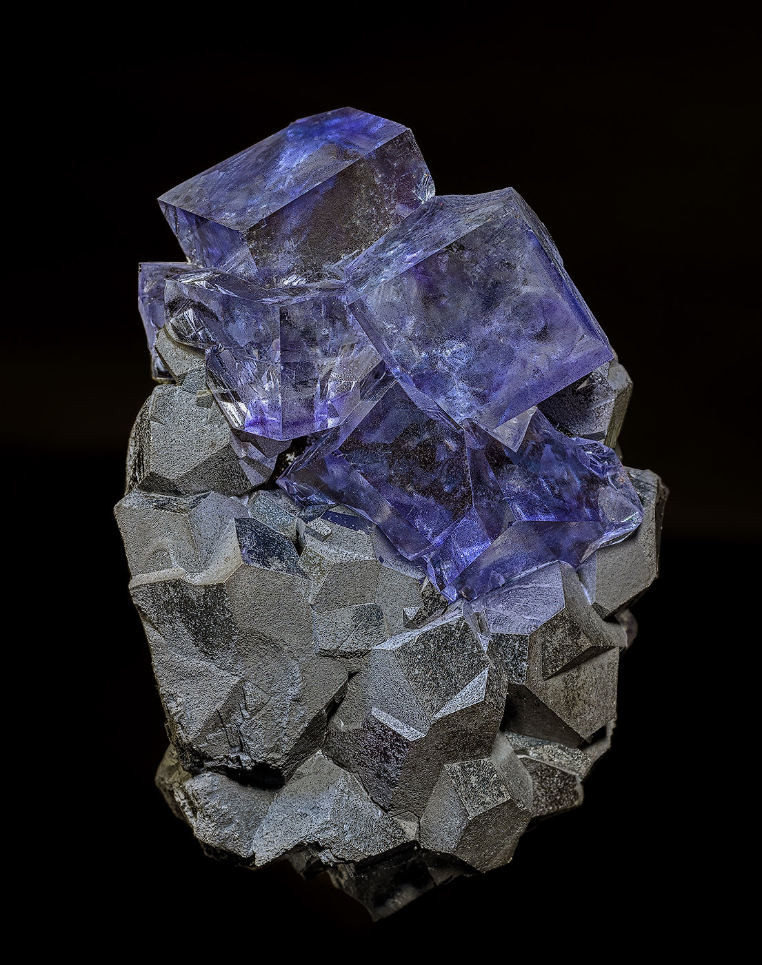 Fluorite, Galena
6.3 x 4.4 cm
(Autor: am mizunaka)