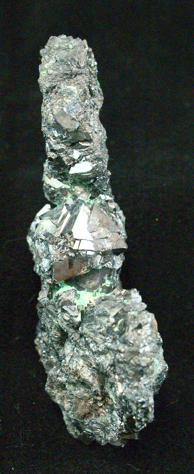 Gersdorffite
9cmx2cmx3cm
(Autor: Joseph DOliveira)