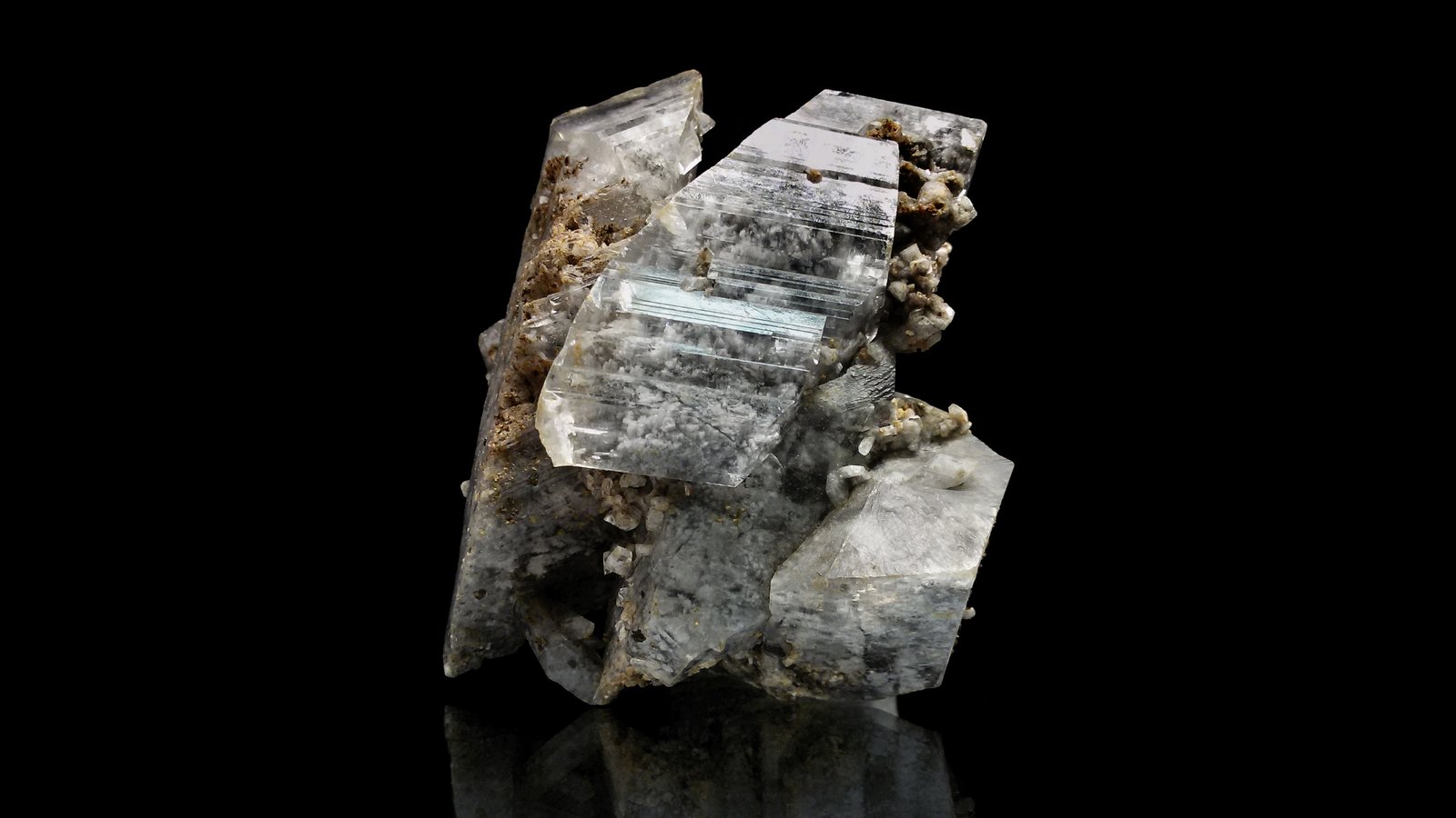 Gypsum with inclusions
mm.90x80x55
(Autor: Diego Pucci)