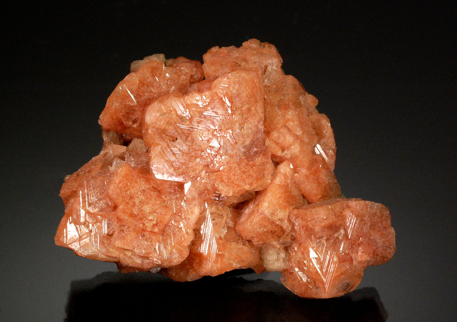 Gmelinite after Chabazite
4.6 x 3.4 cm
(Autor: Michael Shaw)