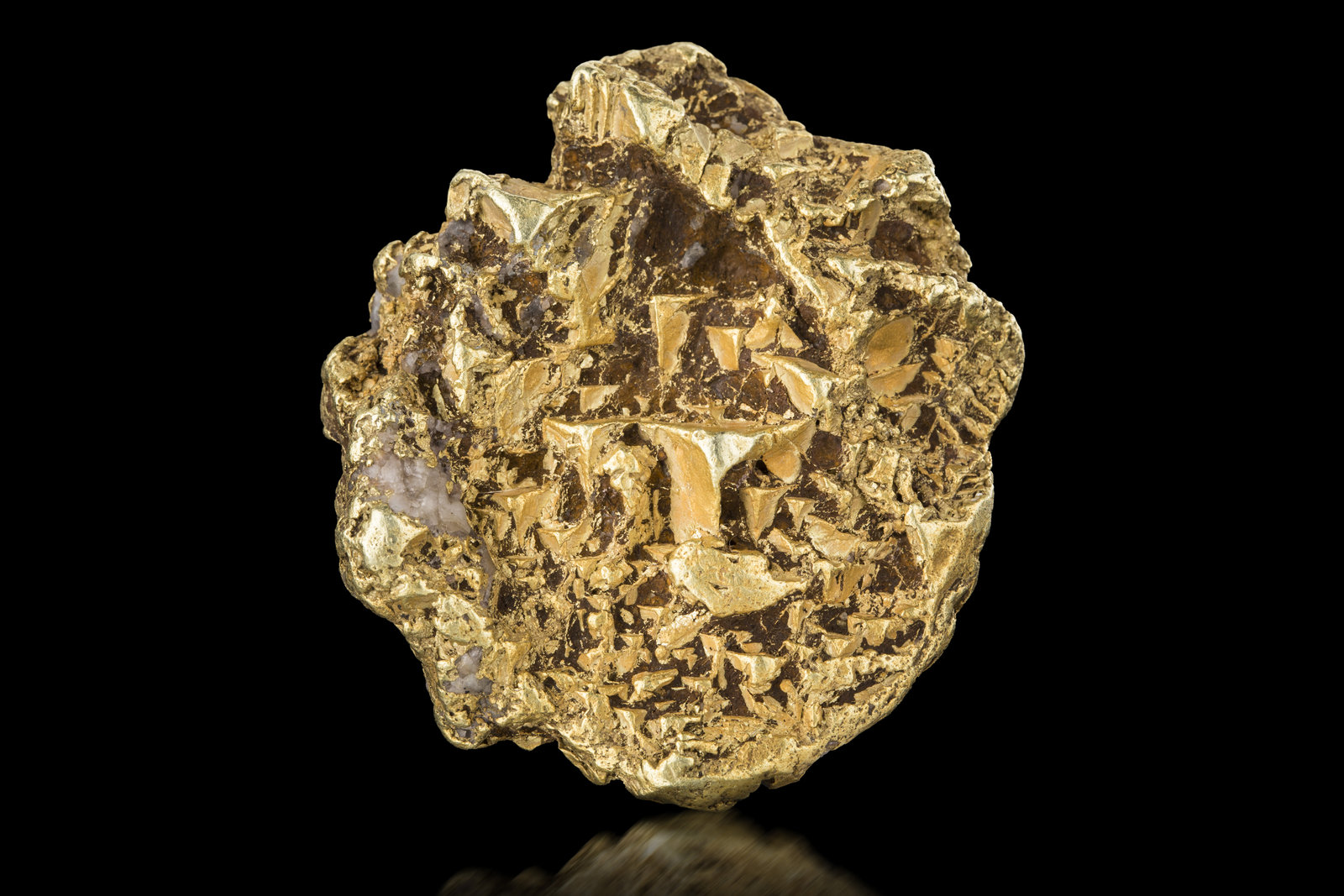Gold
5.5 x 5 x 2 cm / main crystal: 1.6 cm
(Autor: MIM Museum)